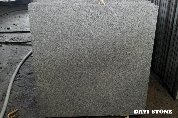 Paving Dark Grey Granite G654 Top flamed others sawn 40x40x3cm - Dayi Stone